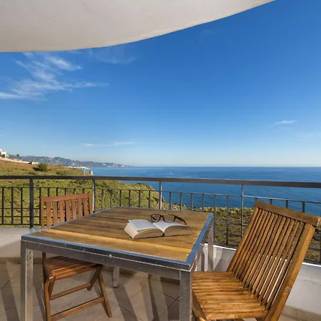 Apartamento Front View By Interhome