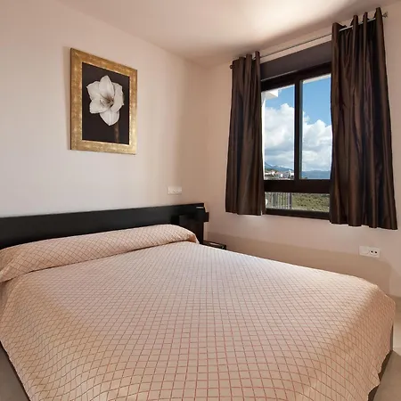 Front View By Interhome Apartamento *